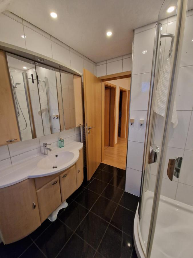 Ruhrpottbude - Private Ferienwohnung Im Herzen Des Ruhrgebiets Bochum Luaran gambar