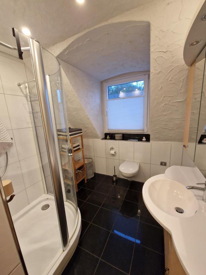 Ruhrpottbude - Private Ferienwohnung Im Herzen Des Ruhrgebiets Bochum Luaran gambar