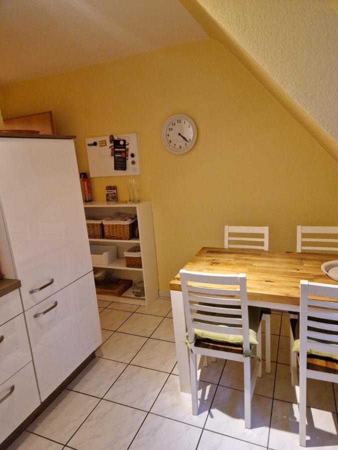 Ruhrpottbude - Private Ferienwohnung Im Herzen Des Ruhrgebiets Bochum Luaran gambar