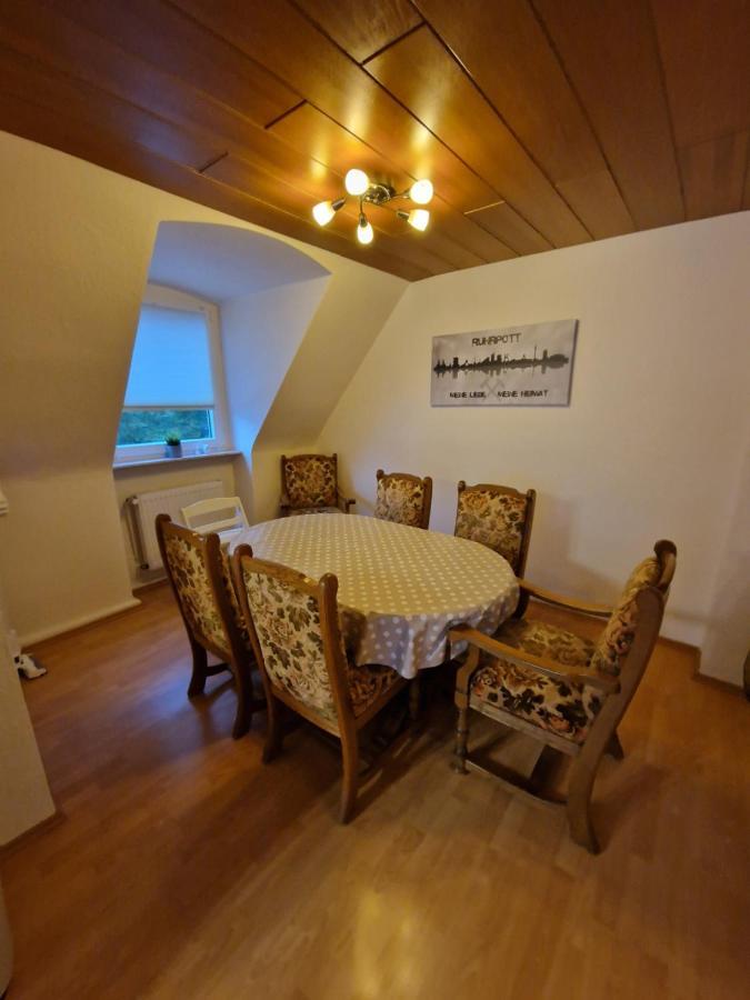 Ruhrpottbude - Private Ferienwohnung Im Herzen Des Ruhrgebiets Bochum Luaran gambar