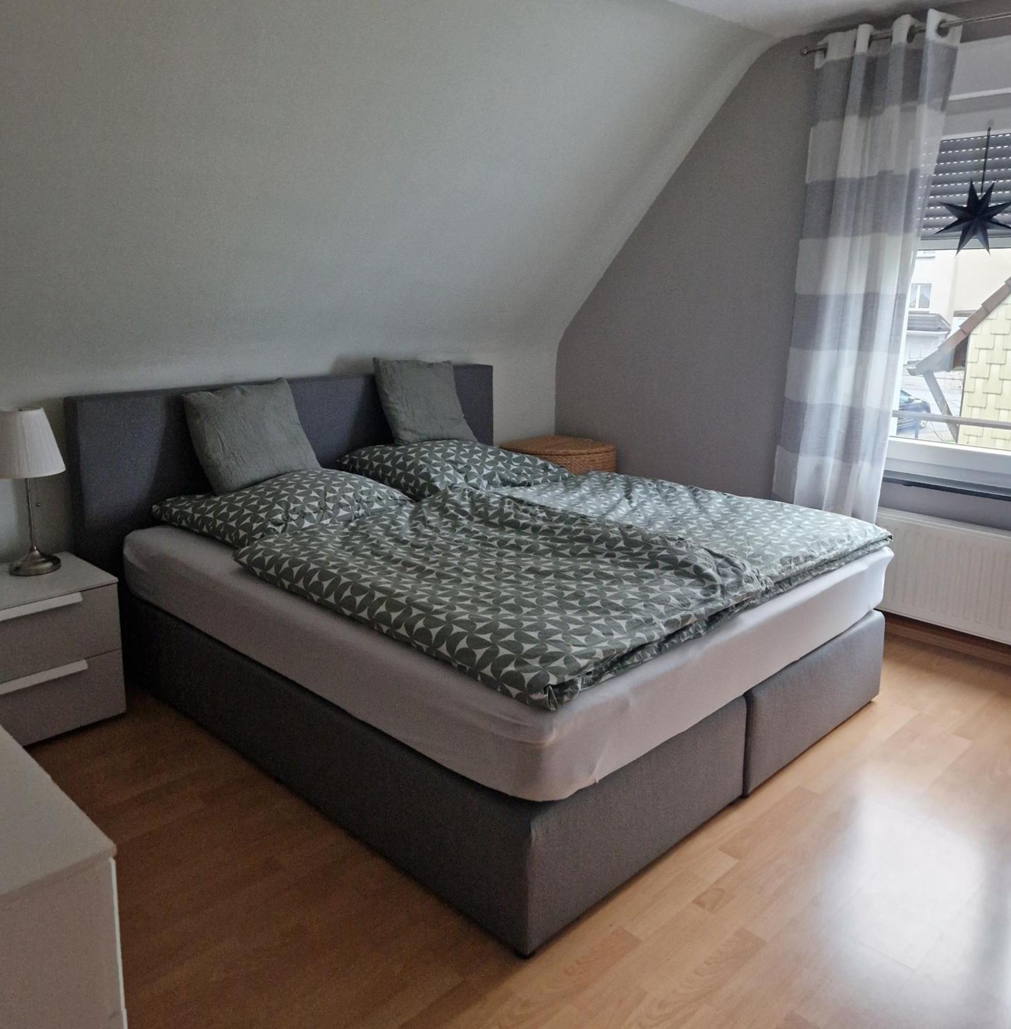 Ruhrpottbude - Private Ferienwohnung Im Herzen Des Ruhrgebiets Bochum Luaran gambar