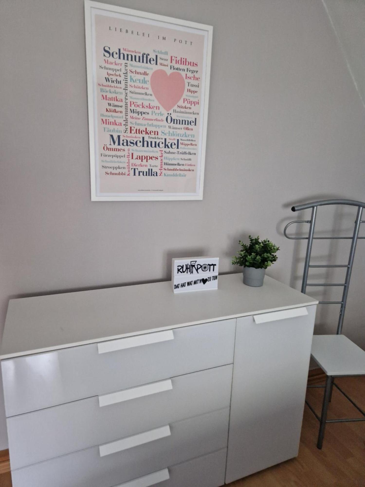 Ruhrpottbude - Private Ferienwohnung Im Herzen Des Ruhrgebiets Bochum Luaran gambar